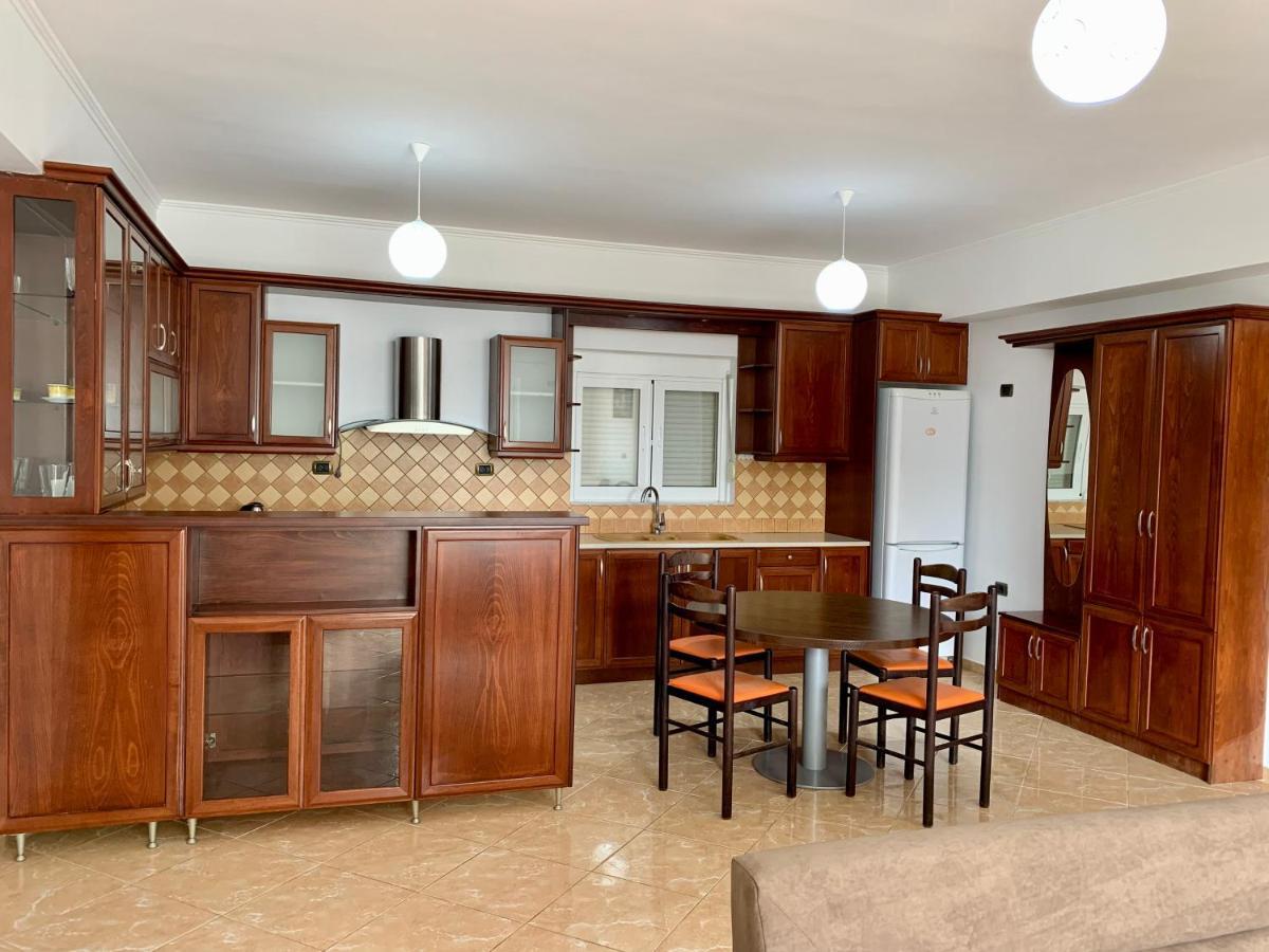 Bardhi Apts Sarandë Eksteriør bilde