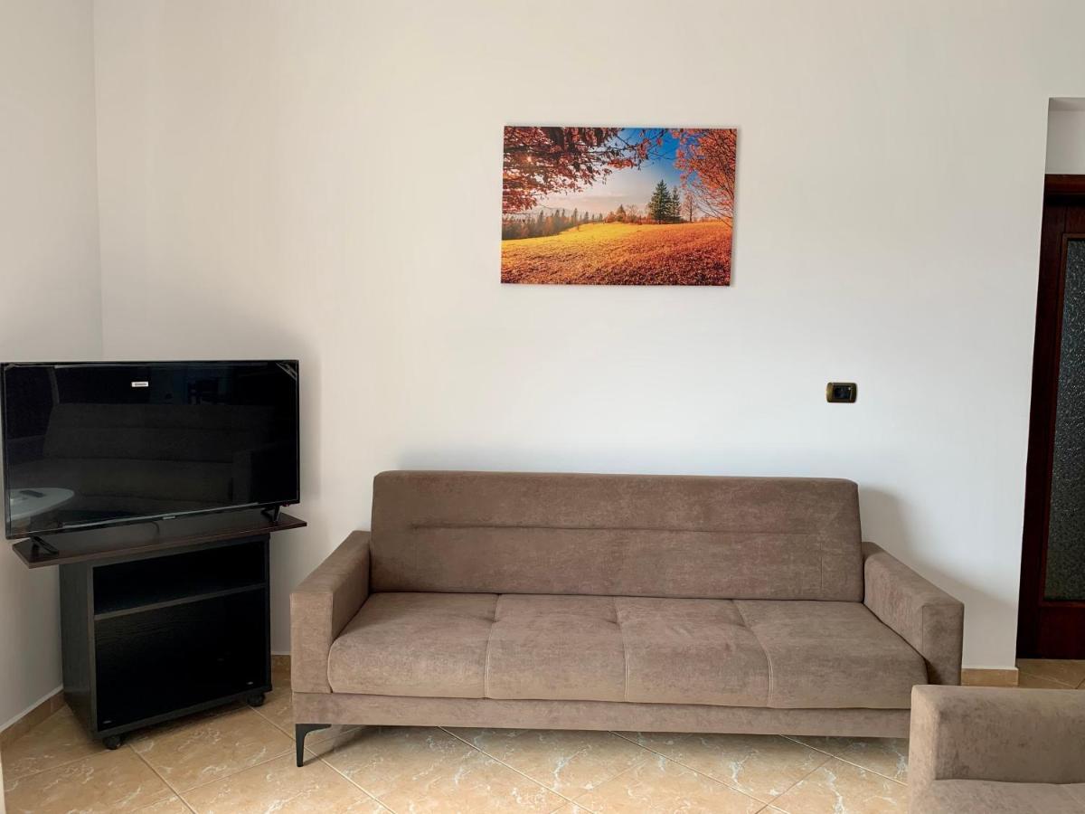 Bardhi Apts Sarandë Eksteriør bilde
