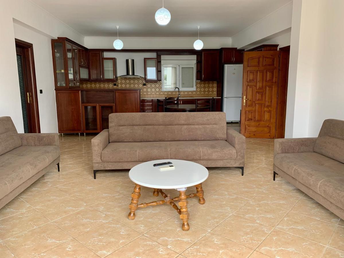 Bardhi Apts Sarandë Eksteriør bilde